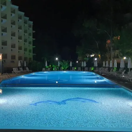Hotel Riva 3*