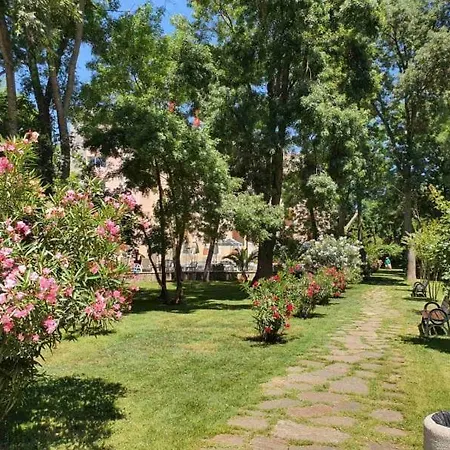 Riva Hotel 3*