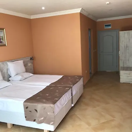 Hotel Riva 3*